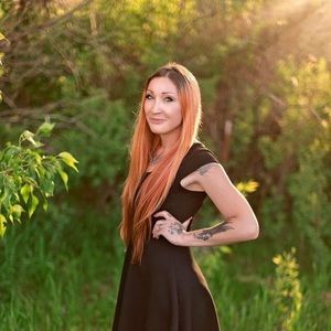 Meet your Posher, April